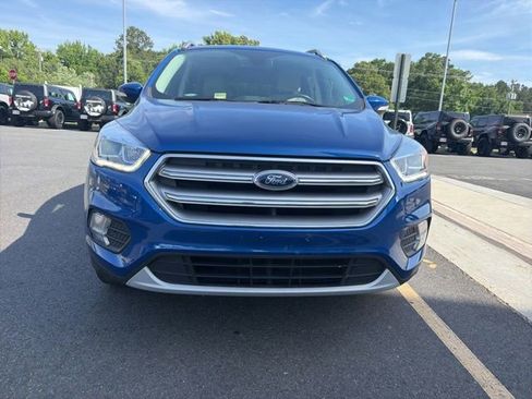 Used 2017 Ford Escape Titanium FWD image 2