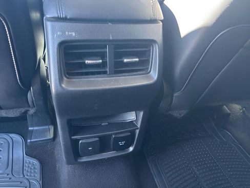 Used 2019 Ford Edge SEL w/ Equipment Group 201A image 19