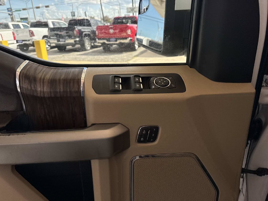 Used 2019 Ford F150 Lariat RWD image 21