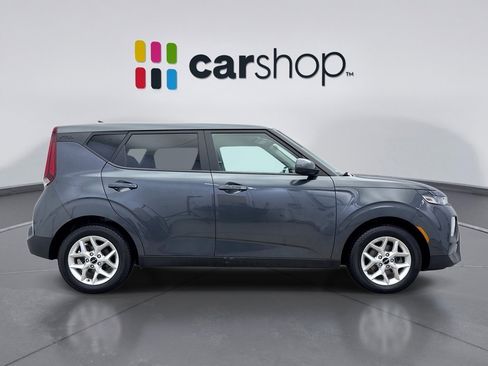 Used 2022 Kia Soul LX w/ Technology Package image 6