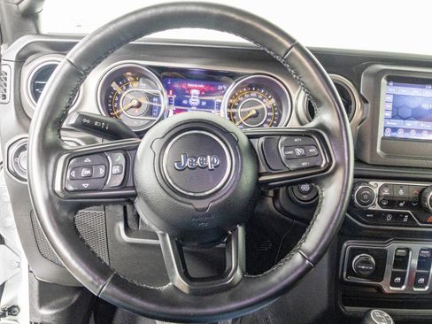 Used 2021 Jeep Wrangler Willys w/ LED Headlamp & Fog Lamp Group image 71