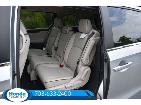New 2026 Honda Odyssey Touring image 28