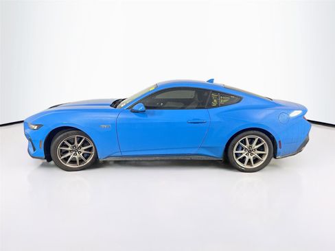 Used 2024 Ford Mustang GT Premium image 9