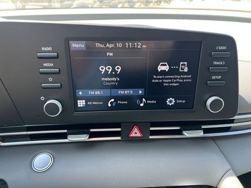 Used 2025 Hyundai Elantra Sport image 21