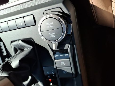 New 2026 Toyota 4Runner Limited image 14