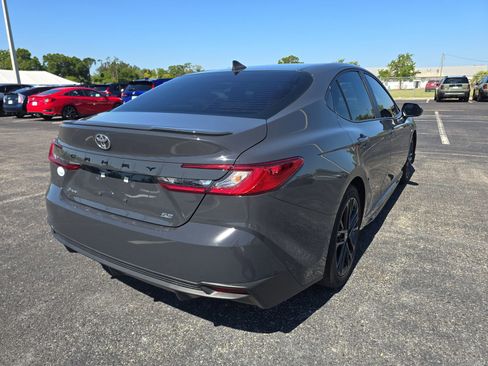Used 2025 Toyota Camry SE w/ Multimedia Upgrade Package FWD image 4