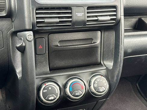Used 2006 Honda CR-V LX image 24