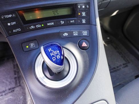 Used 2011 Toyota Prius One image 18