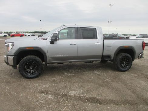 New 2026 GMC Sierra 2500 SLT w/ SLT Convenience Package AWD/4WD image 10