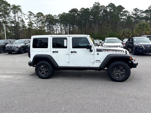 Used 2018 Jeep Wrangler Unlimited Rubicon image 28