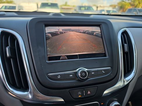 Used 2022 Chevrolet Equinox LT FWD image 26