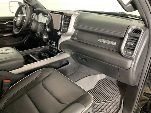 Used 2025 RAM 1500 Laramie AWD/4WD image 25