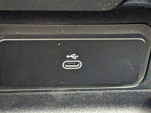 New 2025 Land Rover Defender 130 S image 25