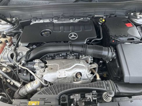 Used 2022 Mercedes-Benz GLB 250 image 17