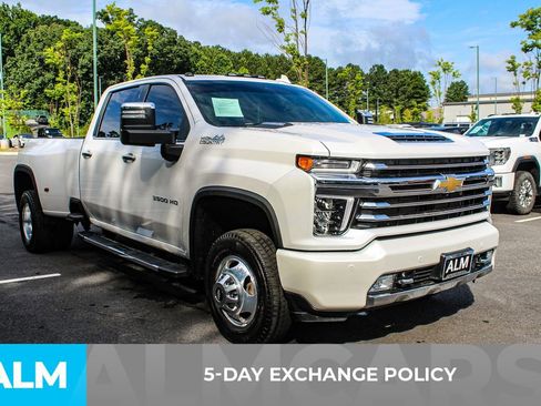 Used 2022 Chevrolet Silverado 3500 High Country image 4