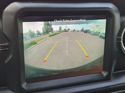 Used 2022 Jeep Wrangler Unlimited Sahara w/ Cold Weather Group AWD/4WD image 14