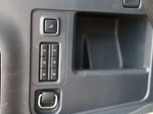 Certified 2025 Ford Expedition Active image 18