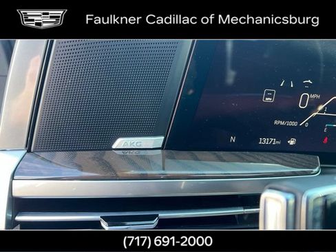 Used 2026 Cadillac Escalade Platinum Sport w/ LPO, ONYX Package AWD/4WD image 37