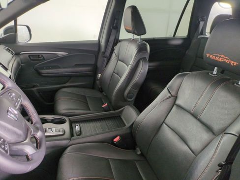 Certified 2022 Honda Passport TrailSport image 13