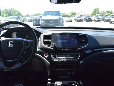 Used 2023 Honda Ridgeline Black Edition image 36