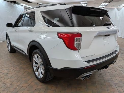 Certified 2023 Ford Explorer Platinum w/ Technology Package image 5