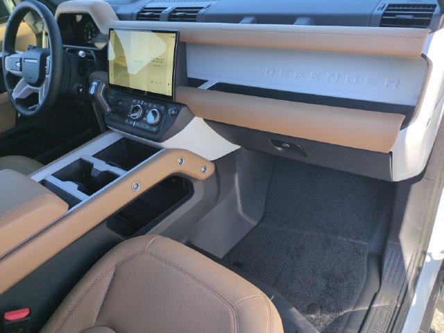 New 2026 Land Rover Defender 110 S AWD/4WD image 19