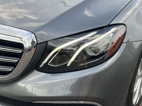 Certified 2019 Mercedes-Benz E 300 image 9