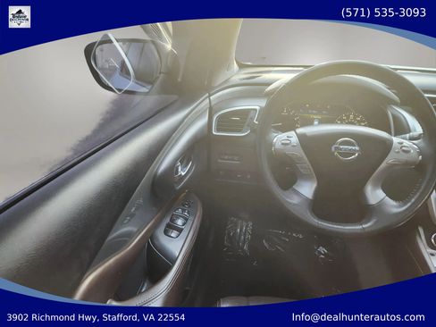 Used 2015 Nissan Murano Platinum w/ Platinum Technology Package FWD image 32