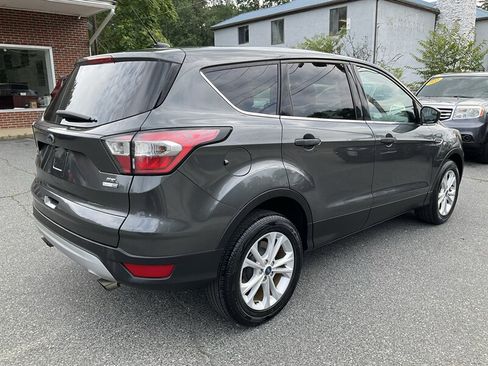 Used 2017 Ford Escape SE AWD/4WD image 5