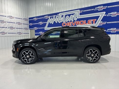 New 2026 Chevrolet Traverse High Country FWD image 3