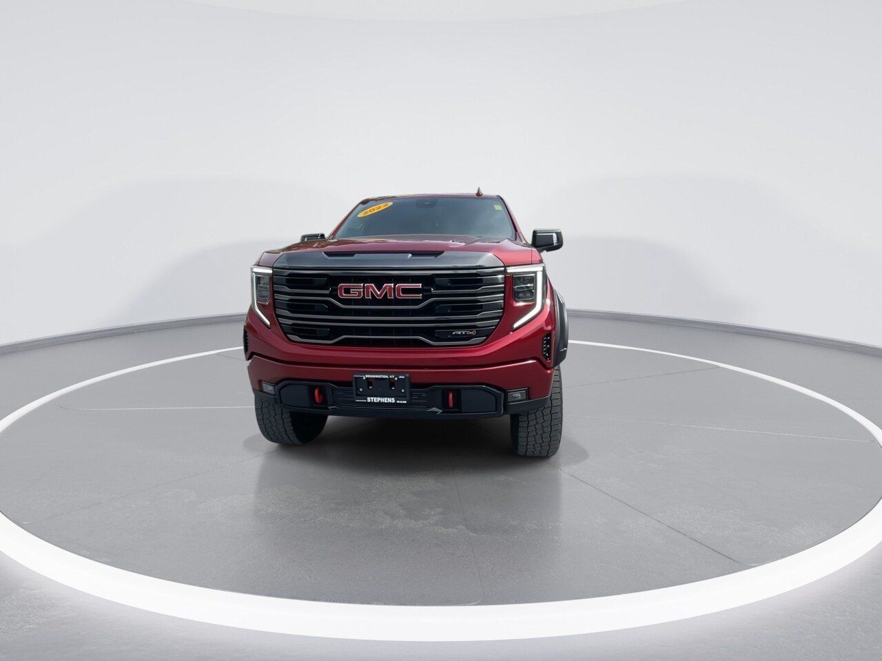 Used 2022 GMC Sierra 1500 AT4 w/ AT4 Preferred Package AWD/4WD image 3