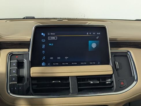 Used 2024 Chevrolet Tahoe Premier AWD/4WD image 18