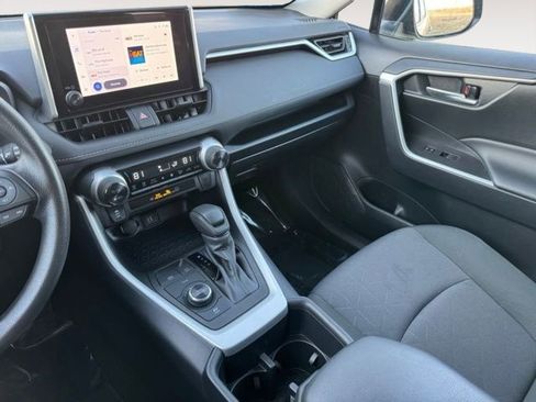 Certified 2025 Toyota RAV4 XLE AWD/4WD image 17