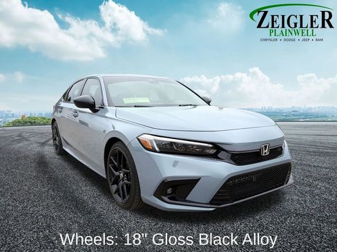Used 2023 Honda Civic Sport image 9