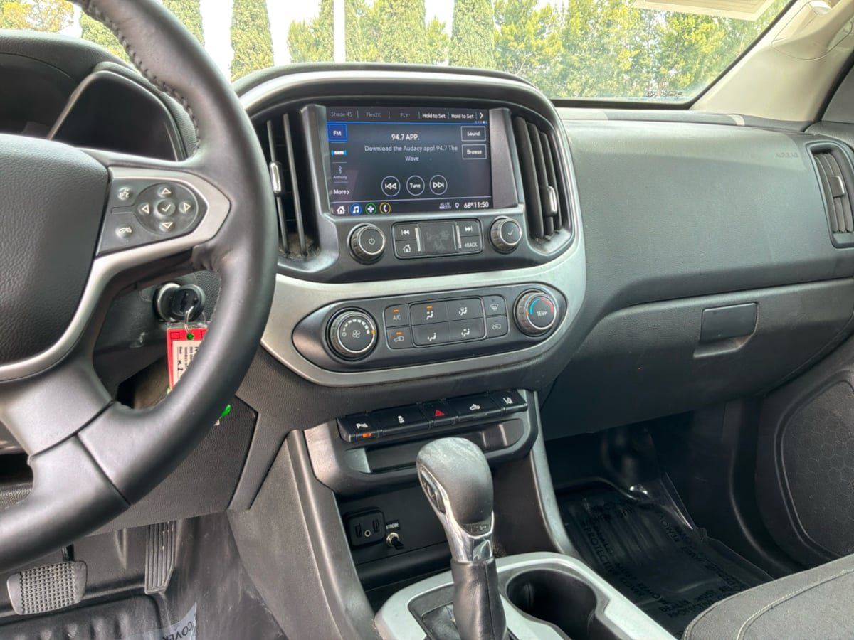 Used 2022 Chevrolet Colorado LT w/ Fleet Safety Package RWD image 15