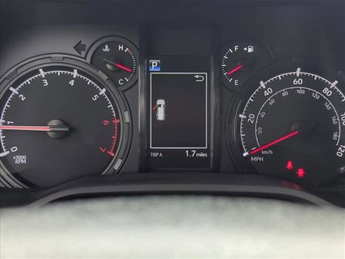 Used 2022 Toyota 4Runner SR5 Premium w/ Moonroof Package AWD/4WD image 12