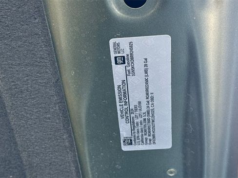 Used 2024 Chevrolet Suburban LT image 40