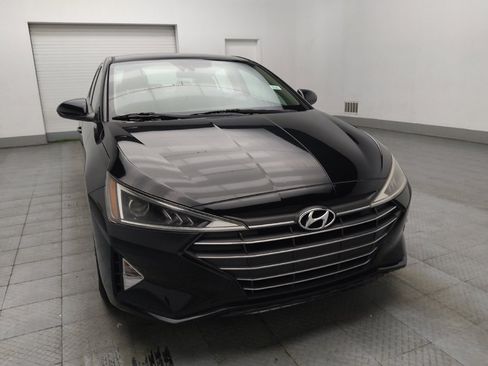 Used 2020 Hyundai Elantra SE FWD image 14