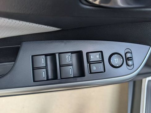 Used 2015 Honda CR-V EX-L image 22
