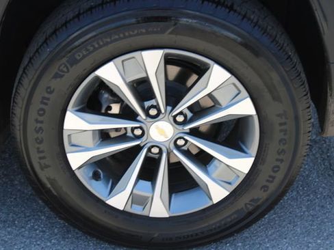 Used 2025 Chevrolet Equinox LT w/ Safety and Technology Package FWD image 10