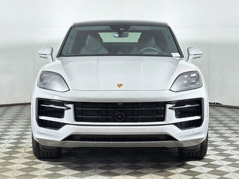 New 2026 Porsche Cayenne GTS image 10