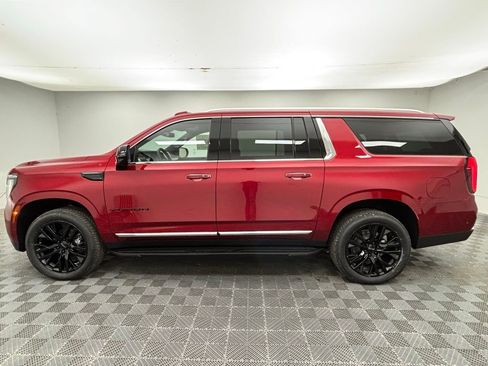 New 2025 GMC Yukon XL Elevation w/ LPO, Yukon Black Package image 20