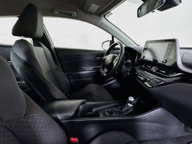 Used 2020 Toyota C-HR LE FWD image 25
