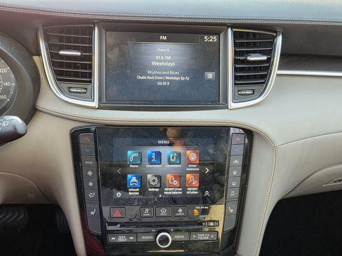 Used 2023 INFINITI QX50 Luxe image 16