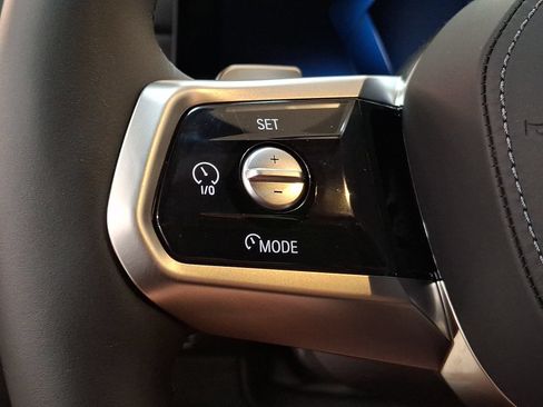 Used 2025 BMW i7 xDrive60 w/ M Sport Package RWD image 15