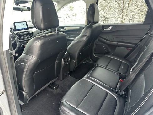 Used 2022 Ford Escape SEL image 12
