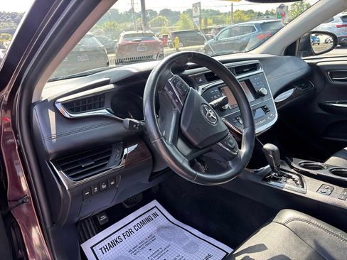 Used 2013 Toyota Avalon Limited FWD image 12