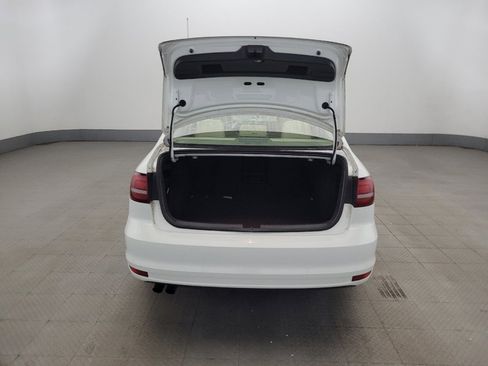 Used 2017 Volkswagen Jetta SE FWD image 29