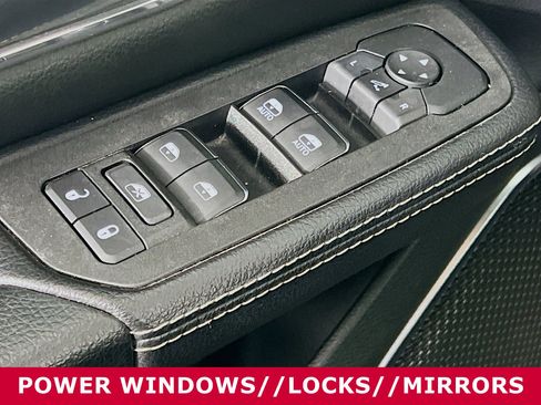 Used 2025 RAM 1500 Laramie image 21