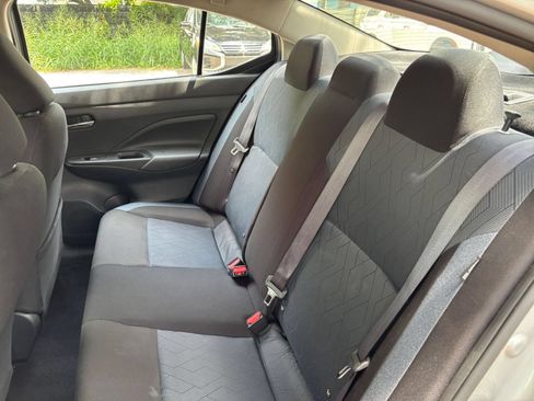 Used 2025 Nissan Versa SV FWD image 37